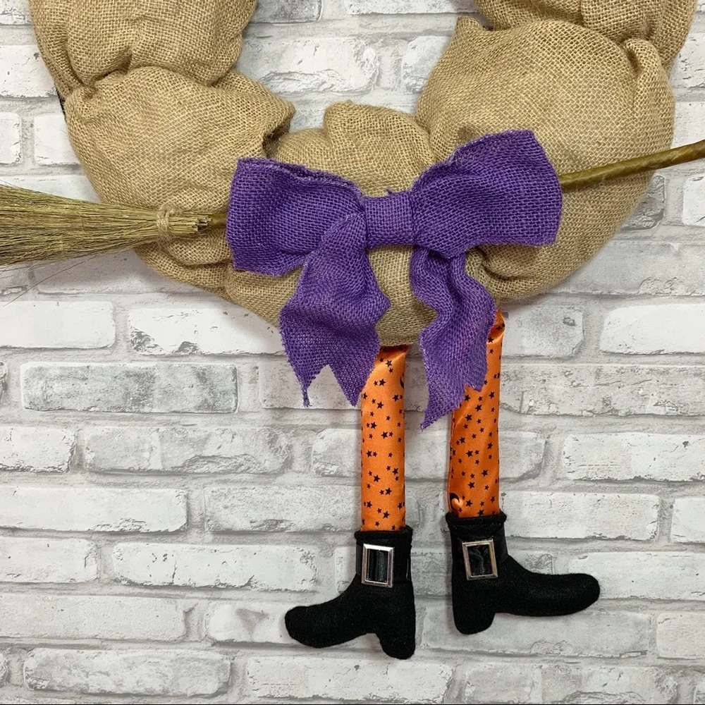 NWOT Rustic Burlap Halloween Witch Wreath Wall Decor